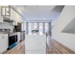 27 Chestnut Court, Aurora, ON L4G4A4 Photo 13