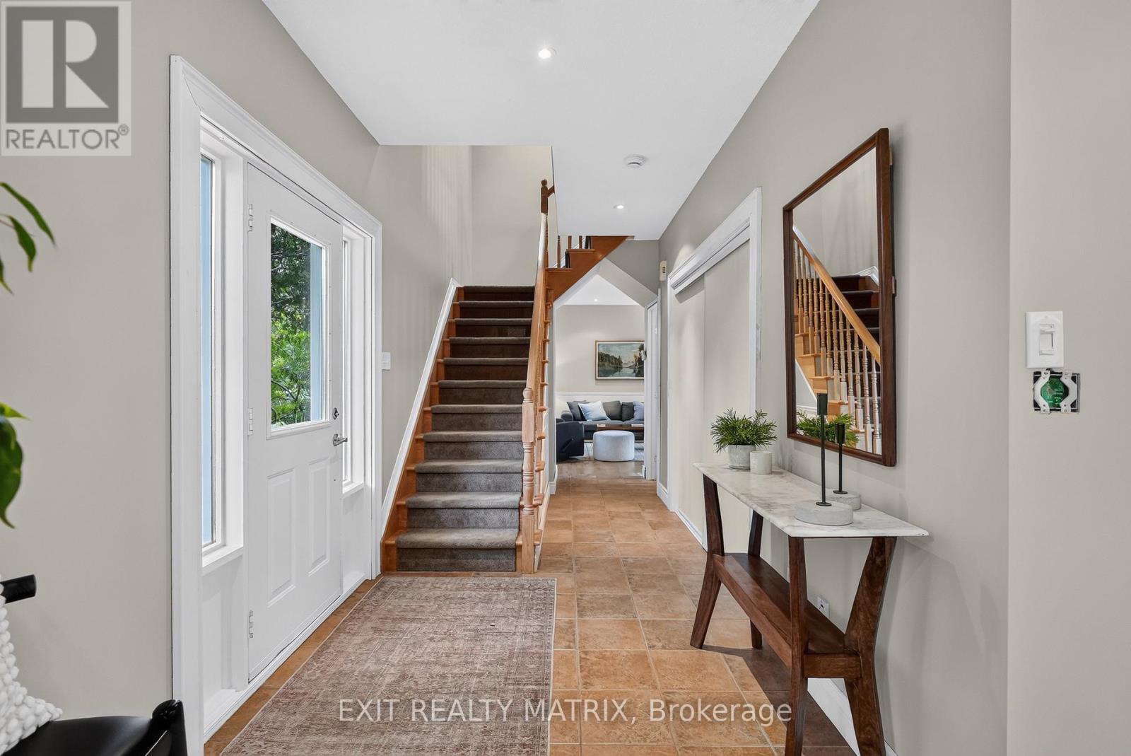 Large primary rooms, floor-to-ceiling windows