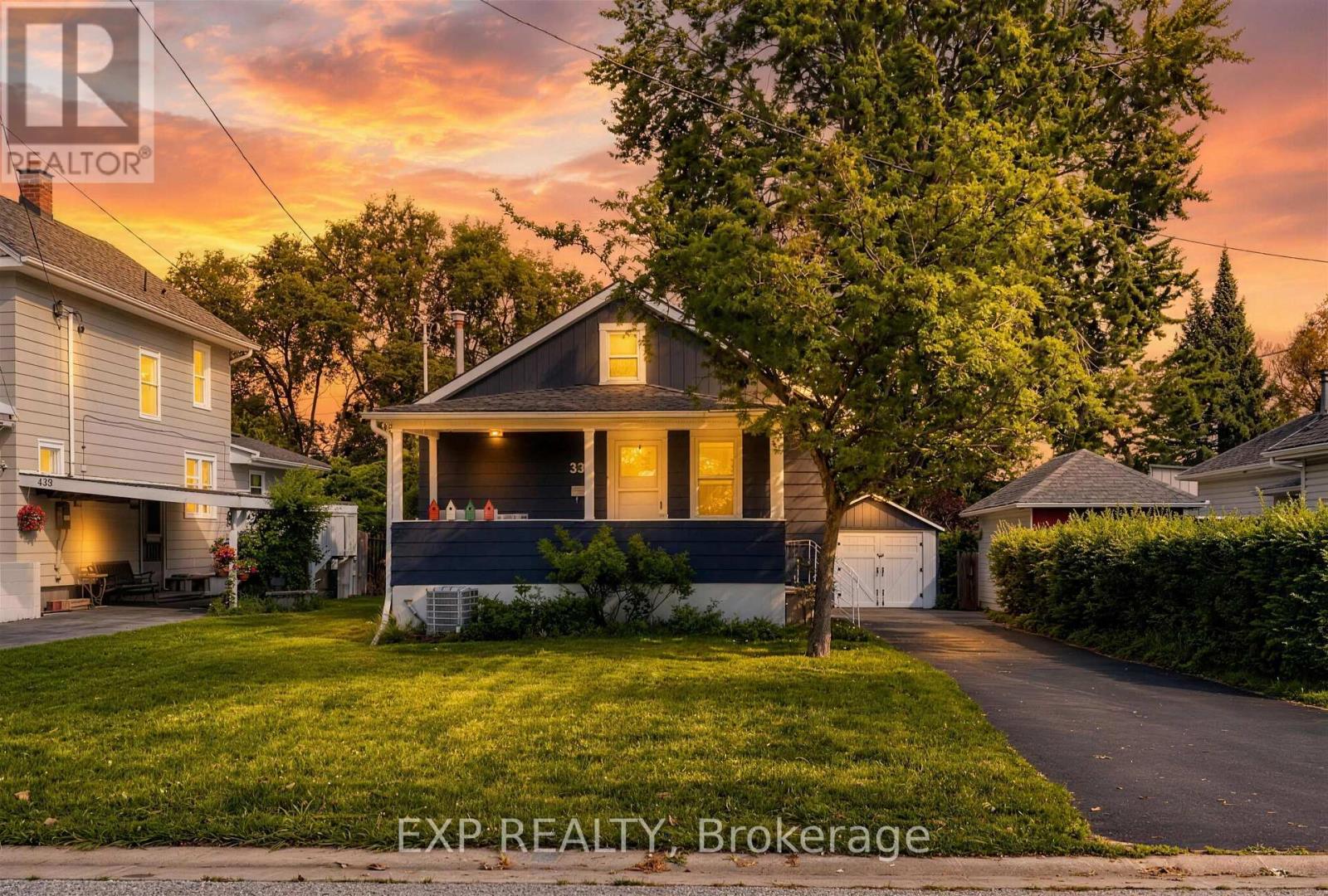 335 PERRY STREET, Whitby (Downtown Whitby) — photo 1