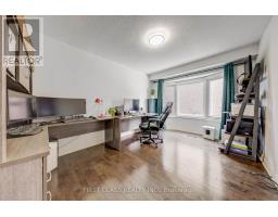 449 Alex Doner Drive, Newmarket, ON L3X1C3 Photo 18