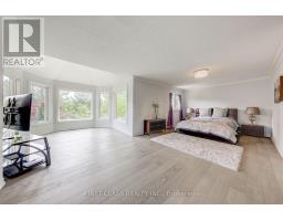 449 Alex Doner Drive, Newmarket, ON L3X1C3 Photo 25