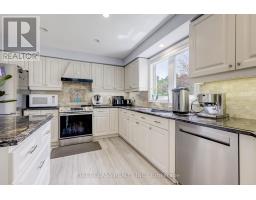 449 Alex Doner Drive, Newmarket, ON L3X1C3 Photo 9