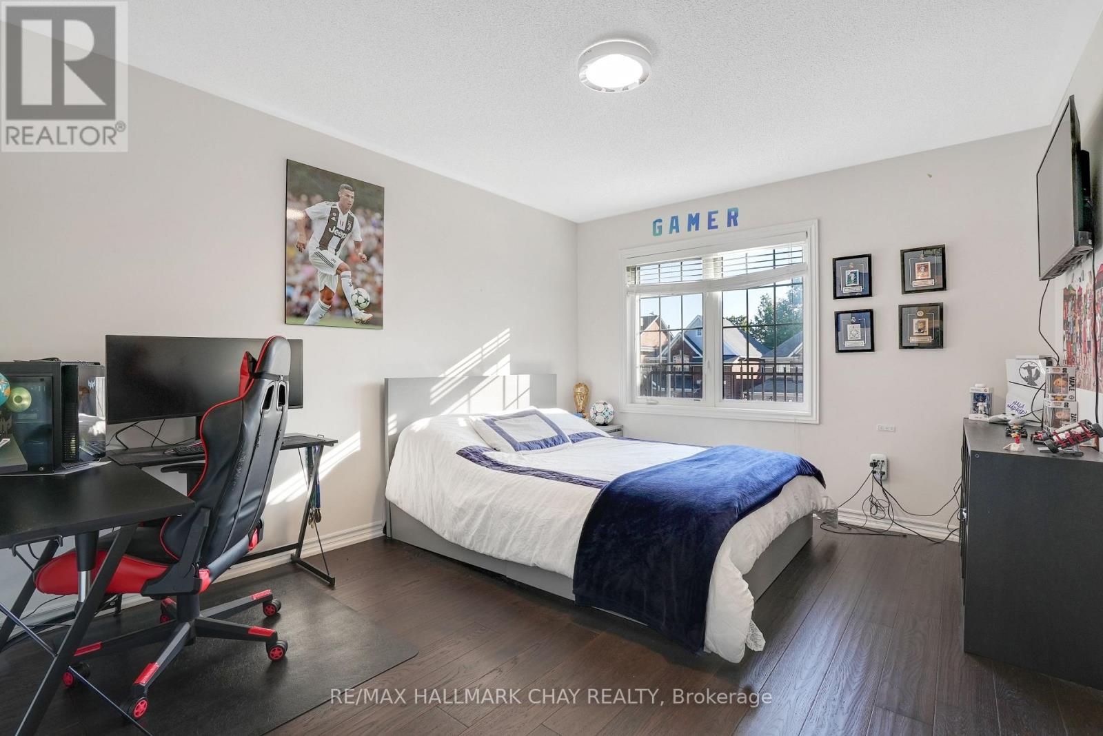 2199 DAWSON CRESCENT - Image 17