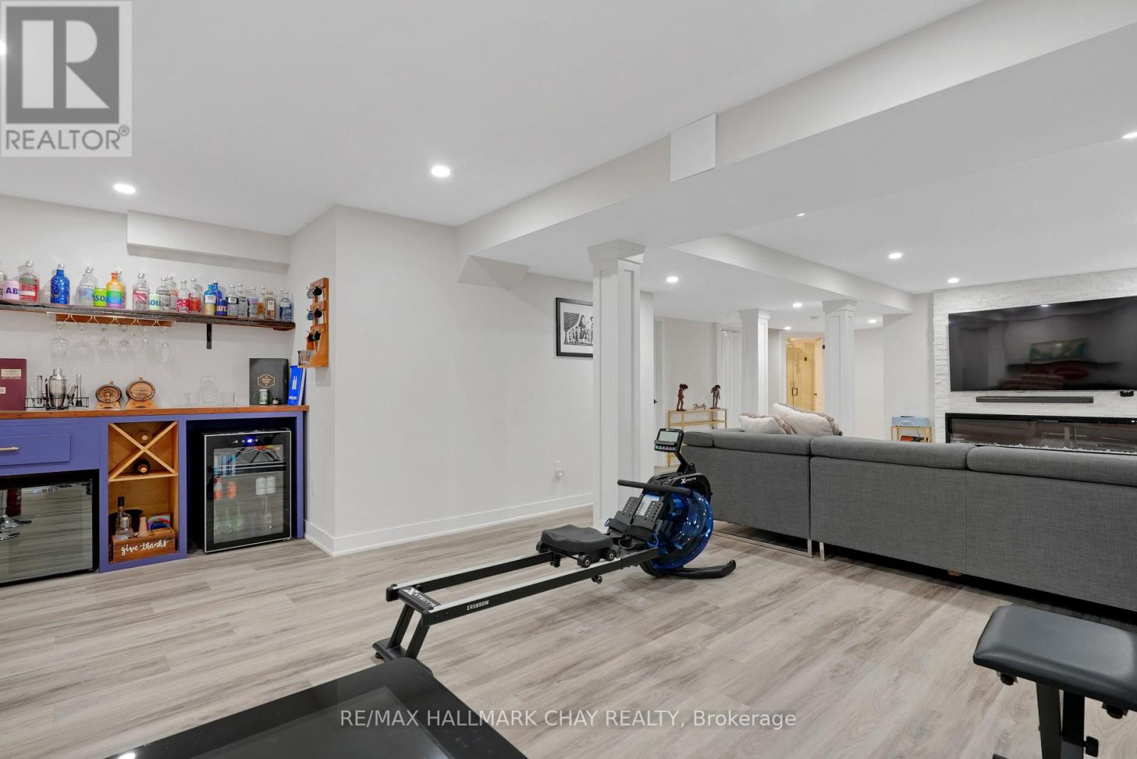 2199 DAWSON CRESCENT - 29
