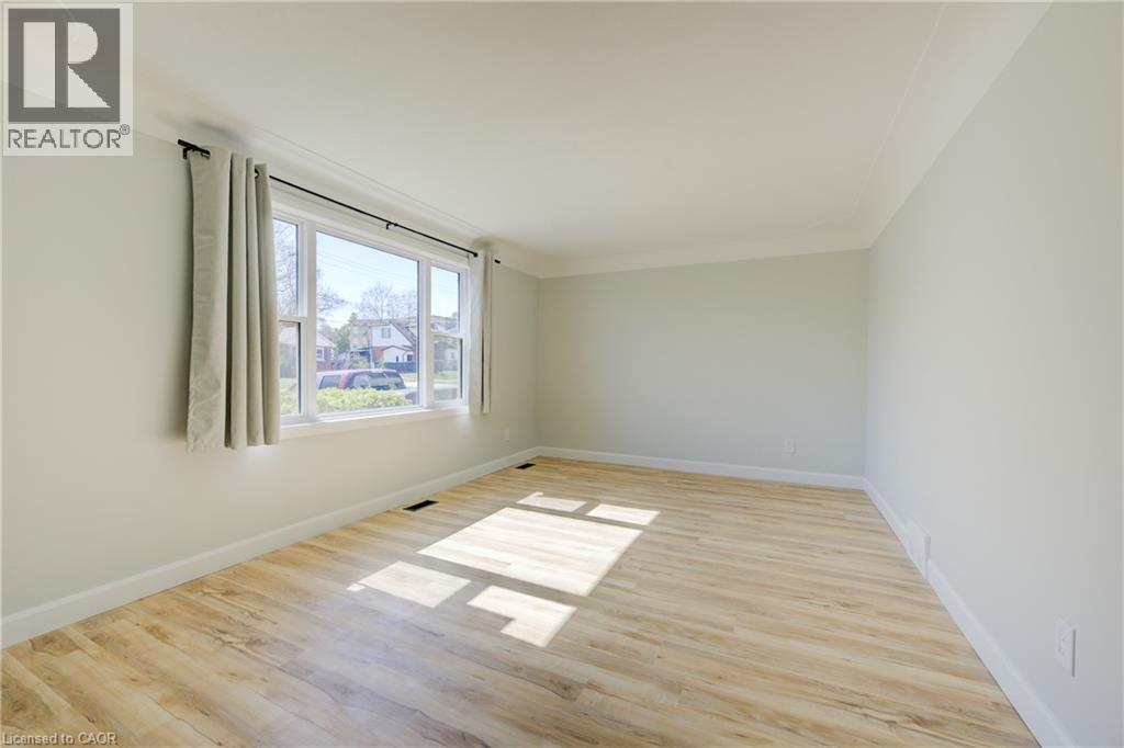 320 HIGHLAND Road E Unit# Main — photo 3