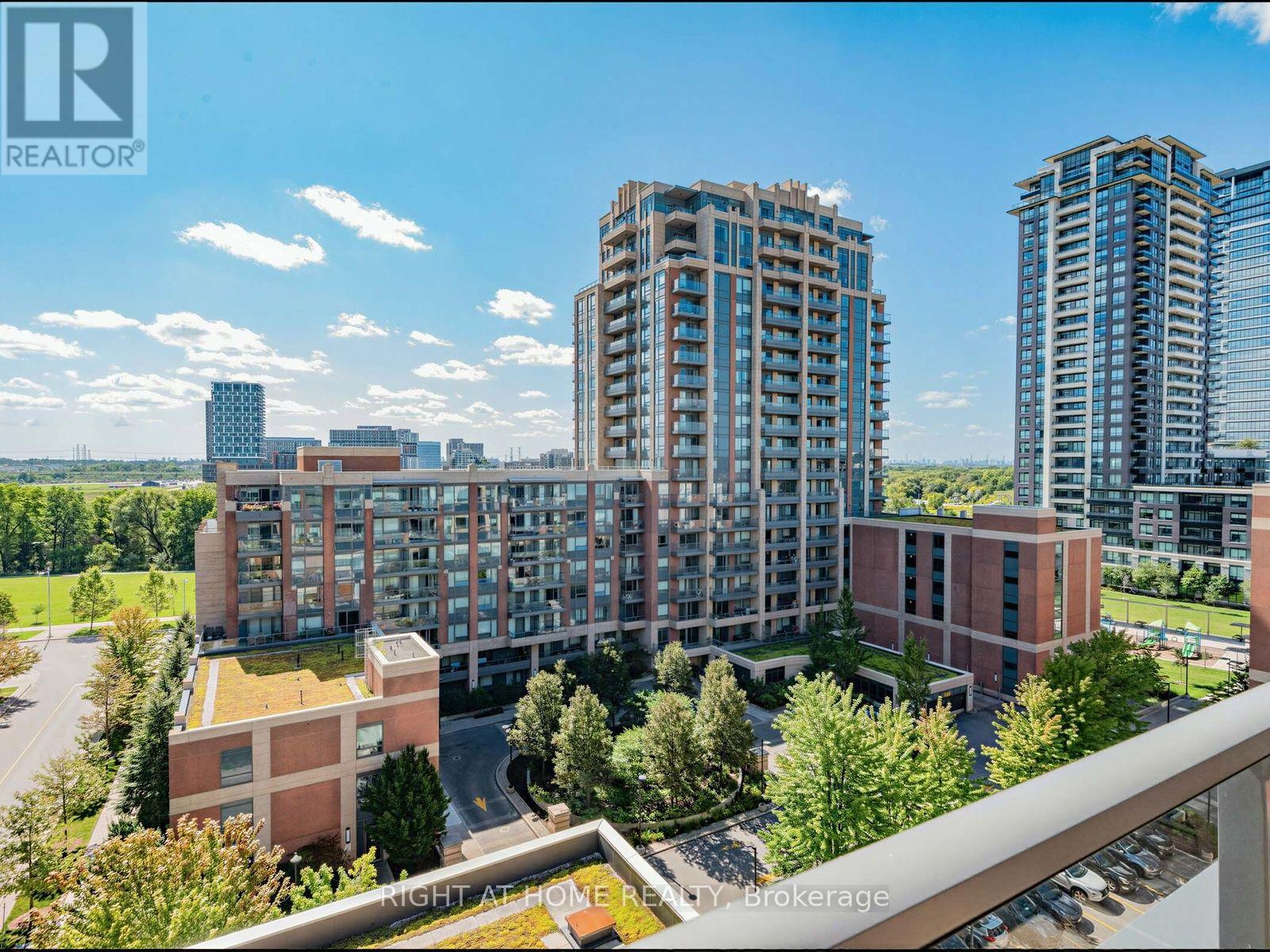 #PH16 28 UPTOWN DRIVE - Image 20