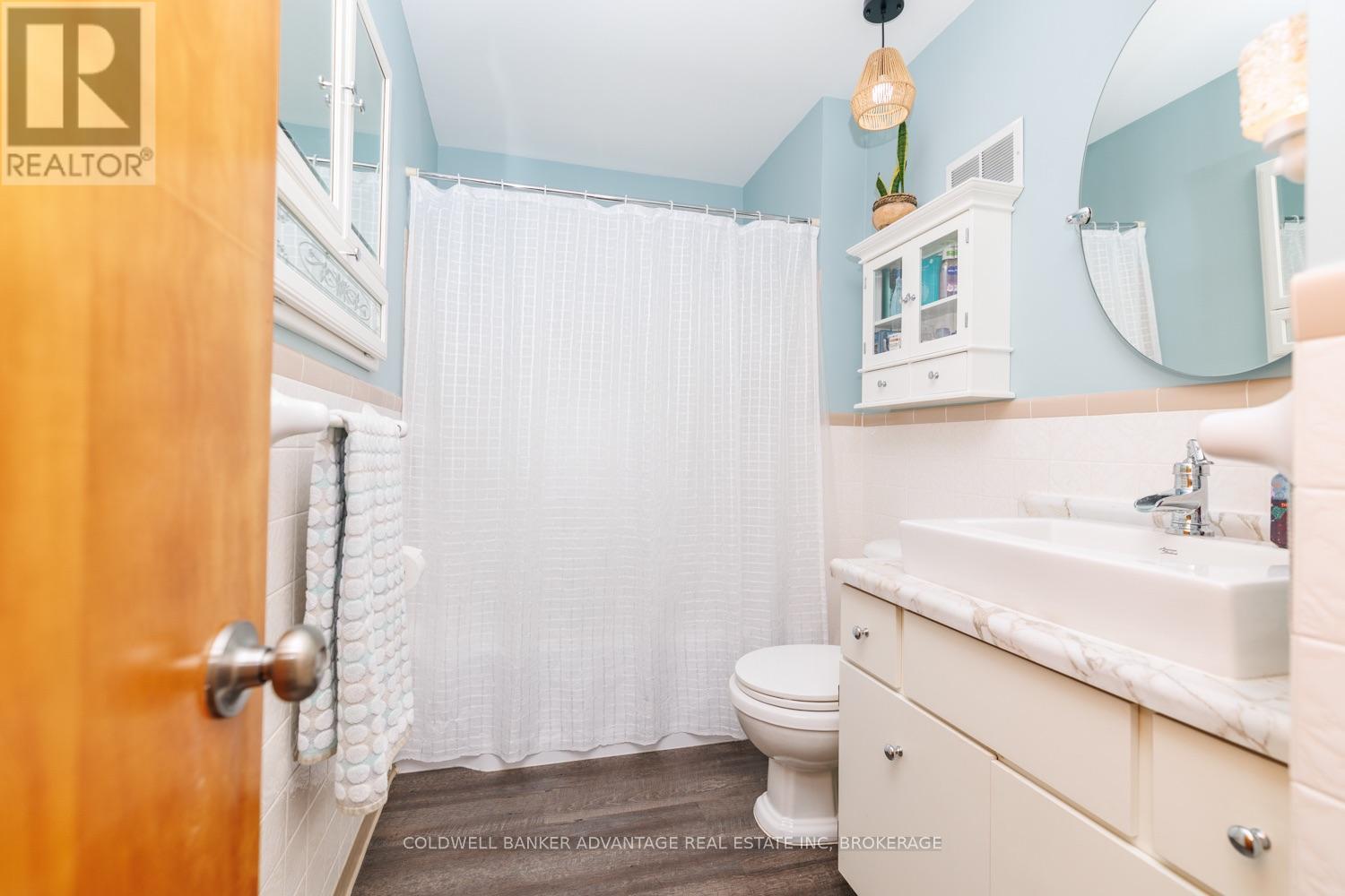 466 SUGARLOAF STREET - Image 14