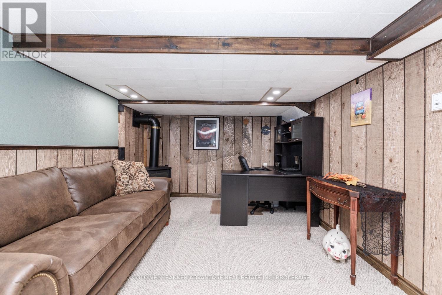 466 SUGARLOAF STREET - Image 27