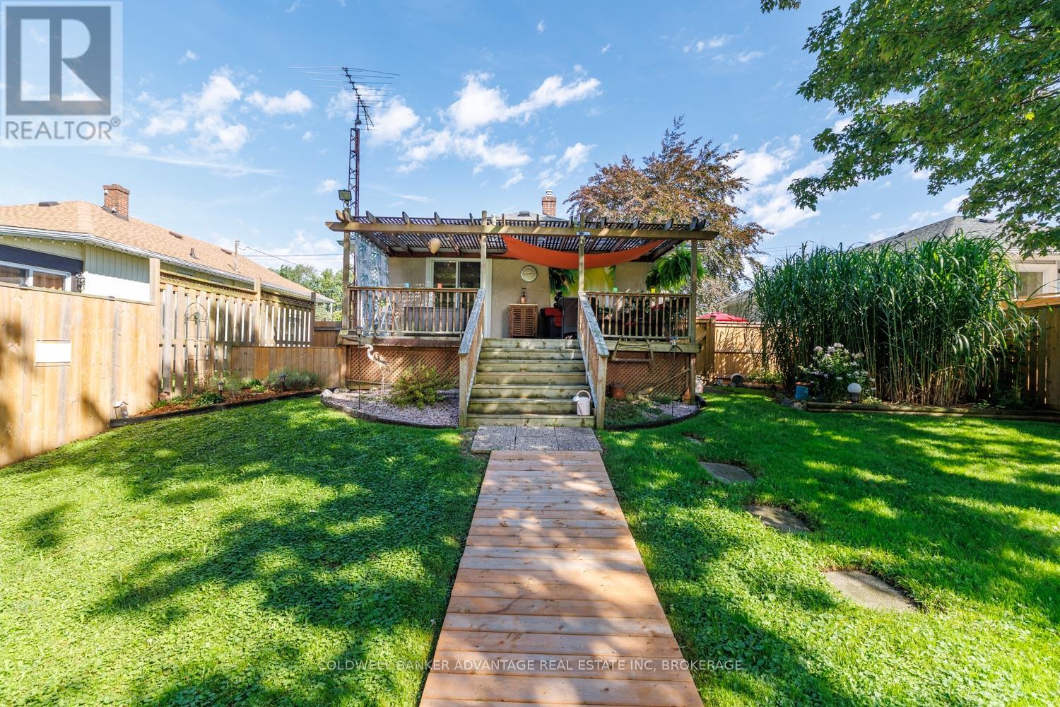 466 SUGARLOAF STREET - Image 31