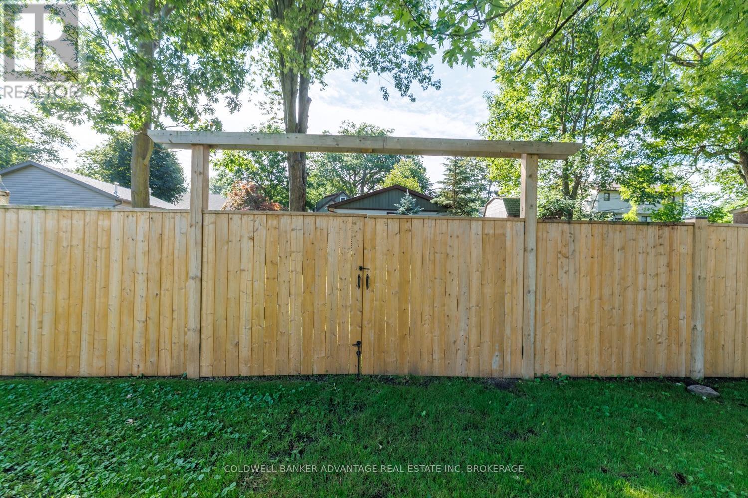 466 SUGARLOAF STREET - Image 41