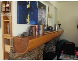 2pc Ensuite bath - 9841 Talbot Road, Nelway, BC V0G1Z0 Photo 13