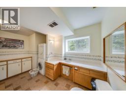9841 Talbot Road, Nelway, BC V0G1Z0 Photo 71