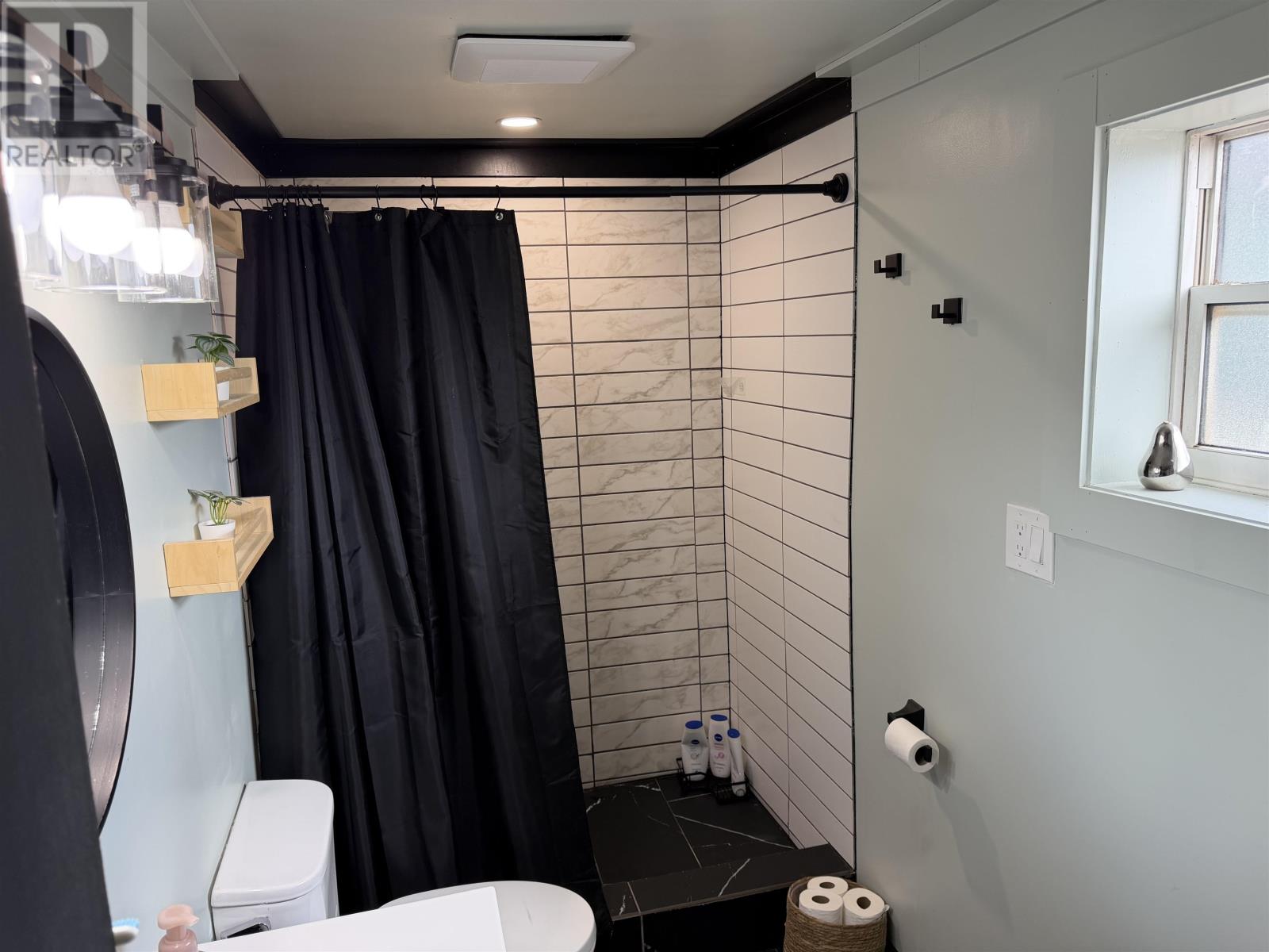 255 Dickie Rd - 12