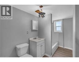 8 Victoria Street, Brantford, ON N3S3J7 Photo 12