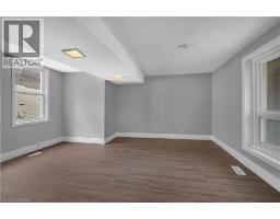 8 Victoria Street, Brantford, ON N3S3J7 Photo 25