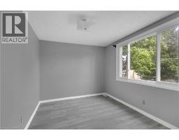 8 Victoria Street, Brantford, ON N3S3J7 Photo 20