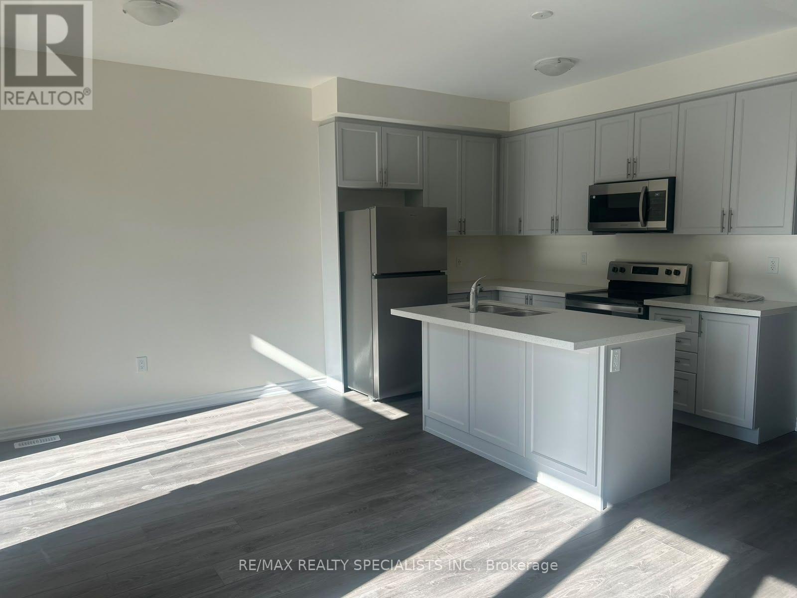 67 WATTS MEWS, Kawartha Lakes (Lindsay) — photo 4