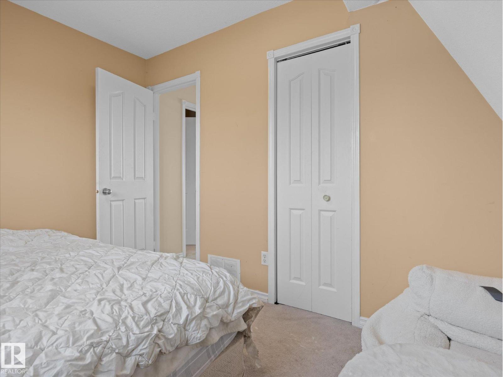 6326 50 AV - Image 30