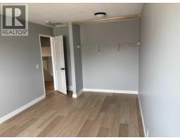 4pc Bathroom - 363 Falton Drive Ne, Calgary, AB T1Y1B2 Photo 8