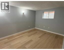 363 Falton Drive Ne, Calgary, AB T1Y1B2 Photo 10