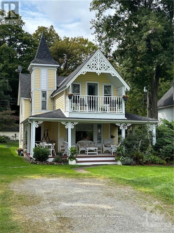 112 MCKENZIE LANE, Elizabethtown-Kitley