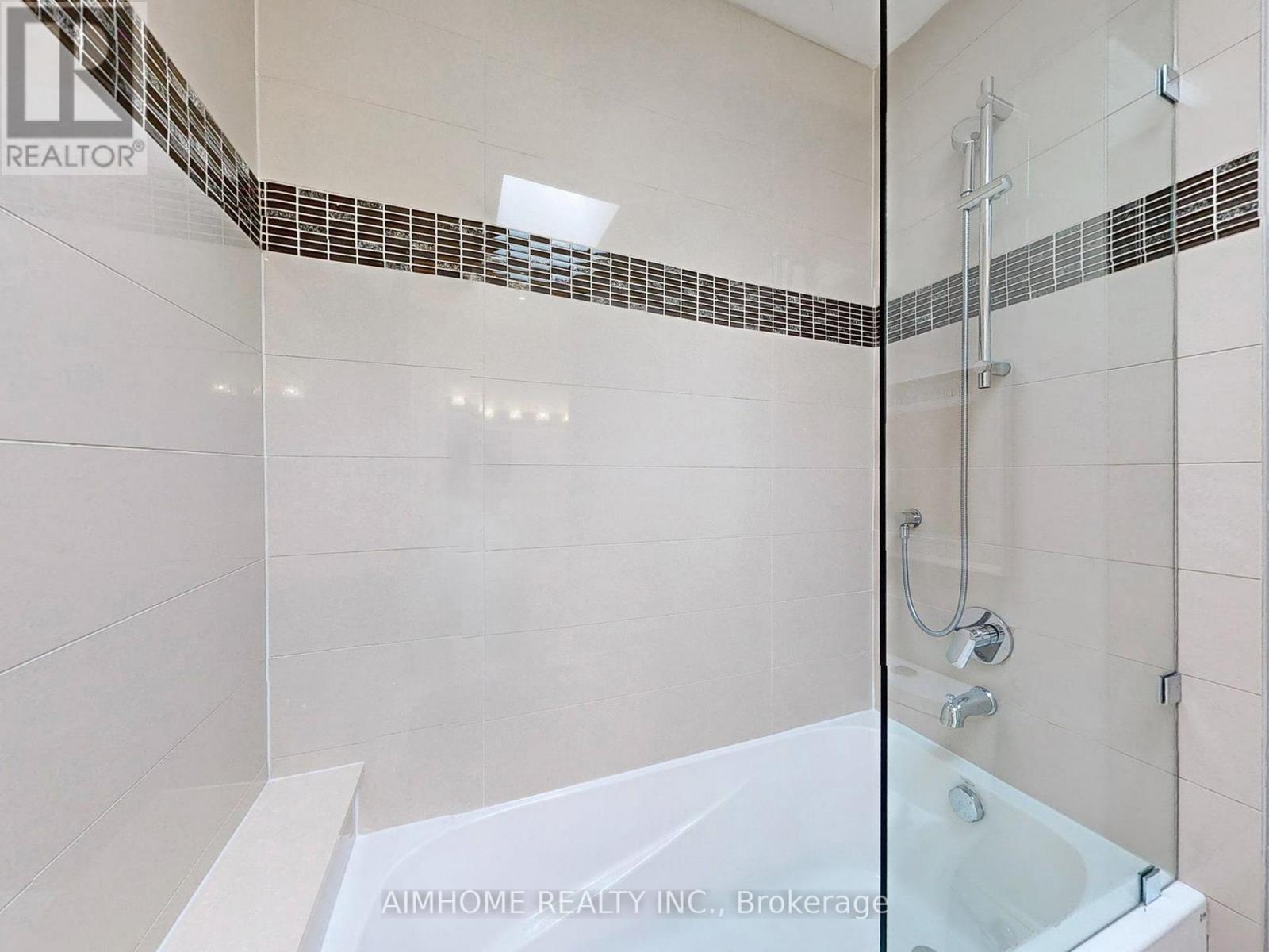 143 KINGSDALE AVENUE - Image 26
