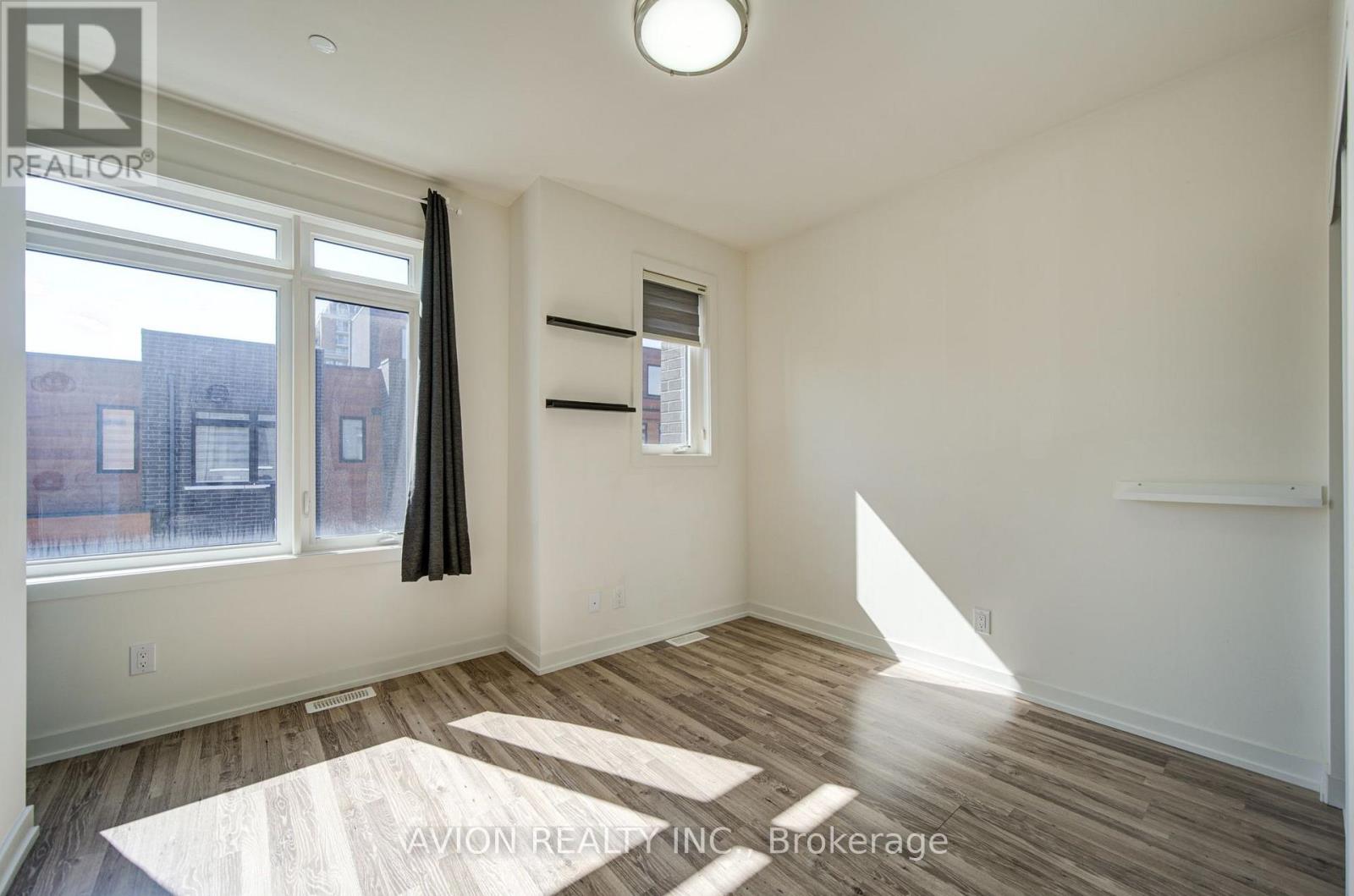 #83 370 RED MAPLE ROAD - 12