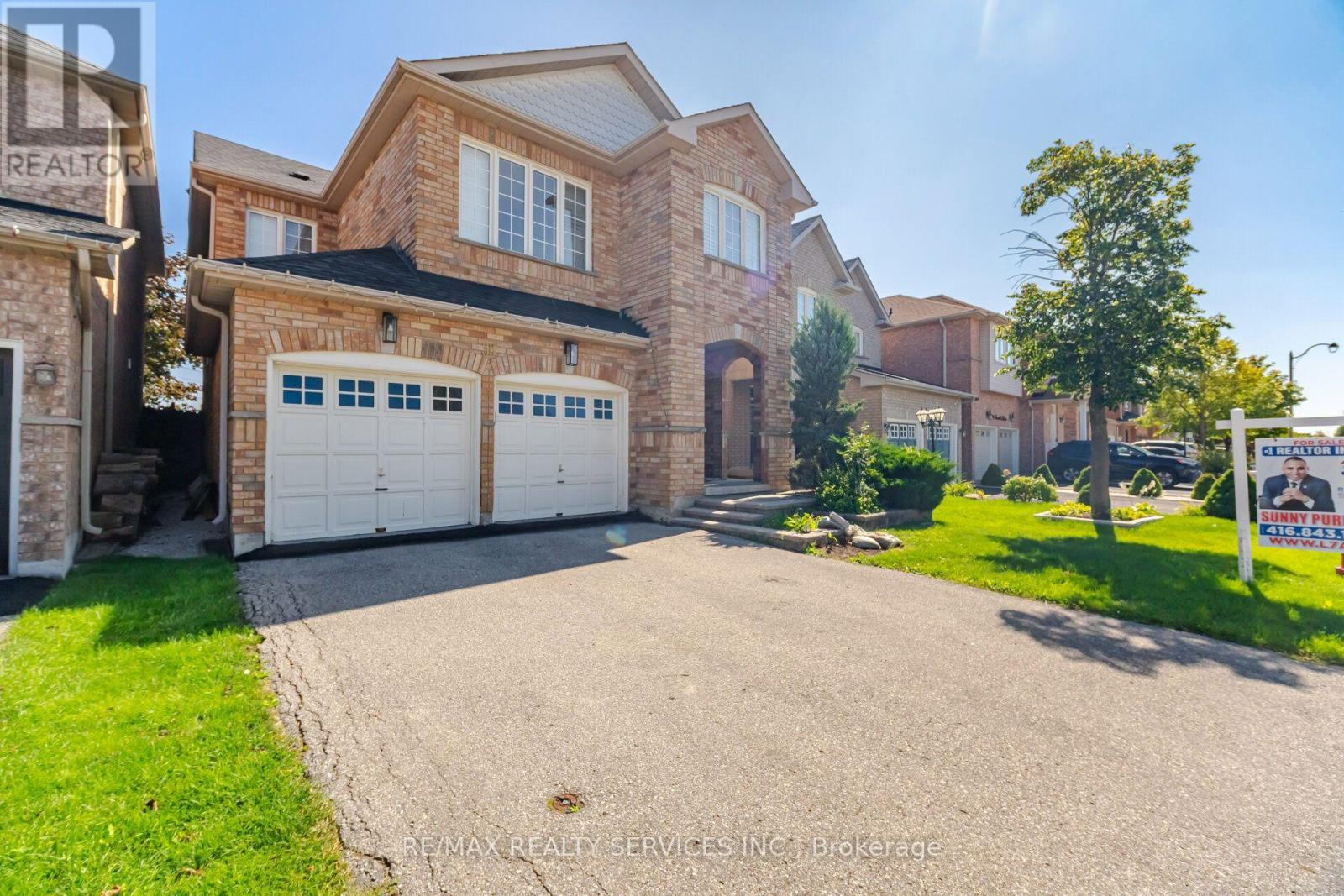 33 SEWELLS LANE - 3