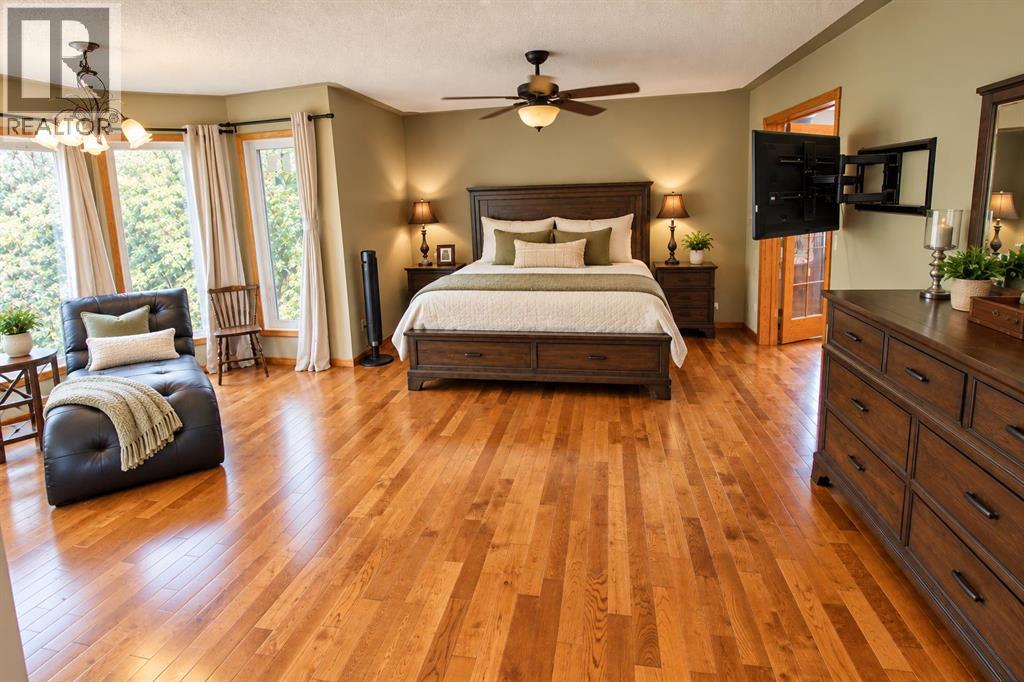 Listing photo – 101 Dickenson Crescent, Red Deer