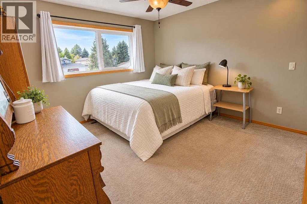 Listing photo – 101 Dickenson Crescent, Red Deer
