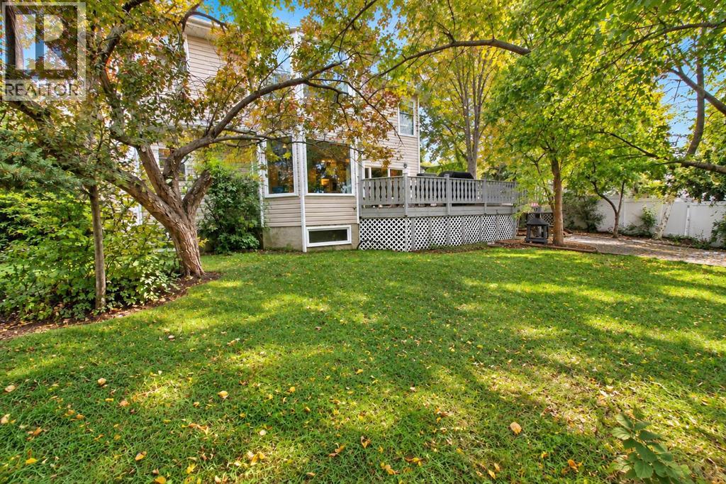 Listing photo – 101 Dickenson Crescent, Red Deer