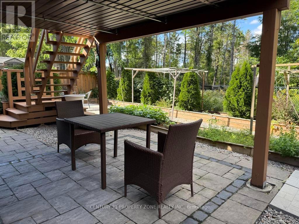 123 UPPER CANADA COURT - Image 37