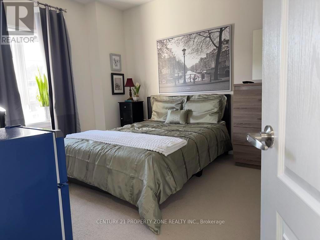 123 UPPER CANADA COURT - 23