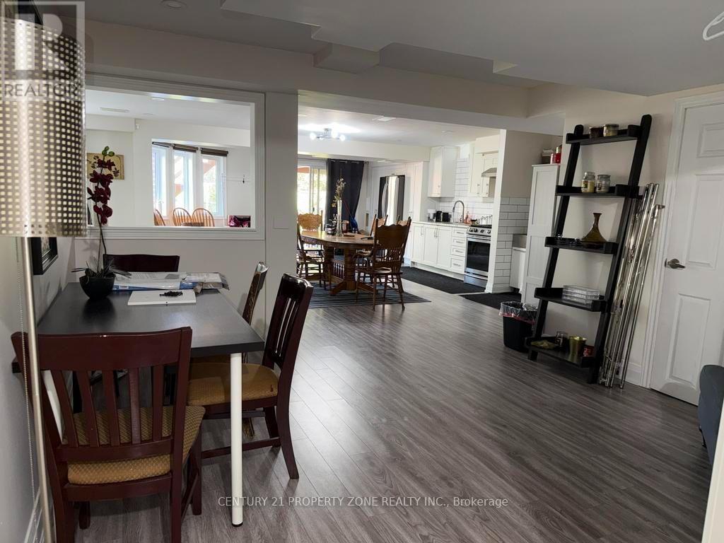 123 UPPER CANADA COURT - Image 33