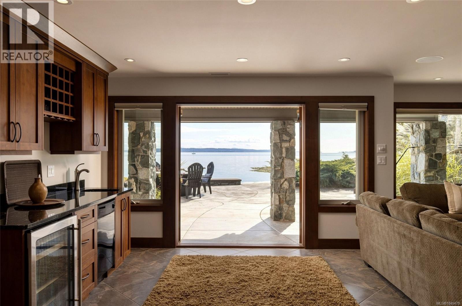 10206 Surfside Pl - Image 30