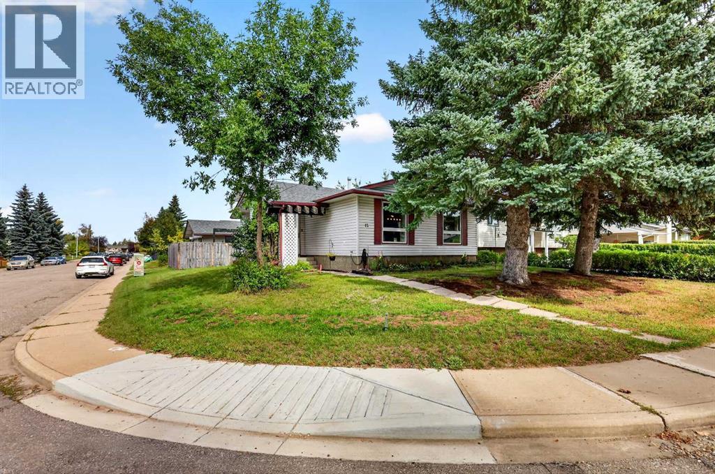 Property for sale at 12 Brentwood Drive E