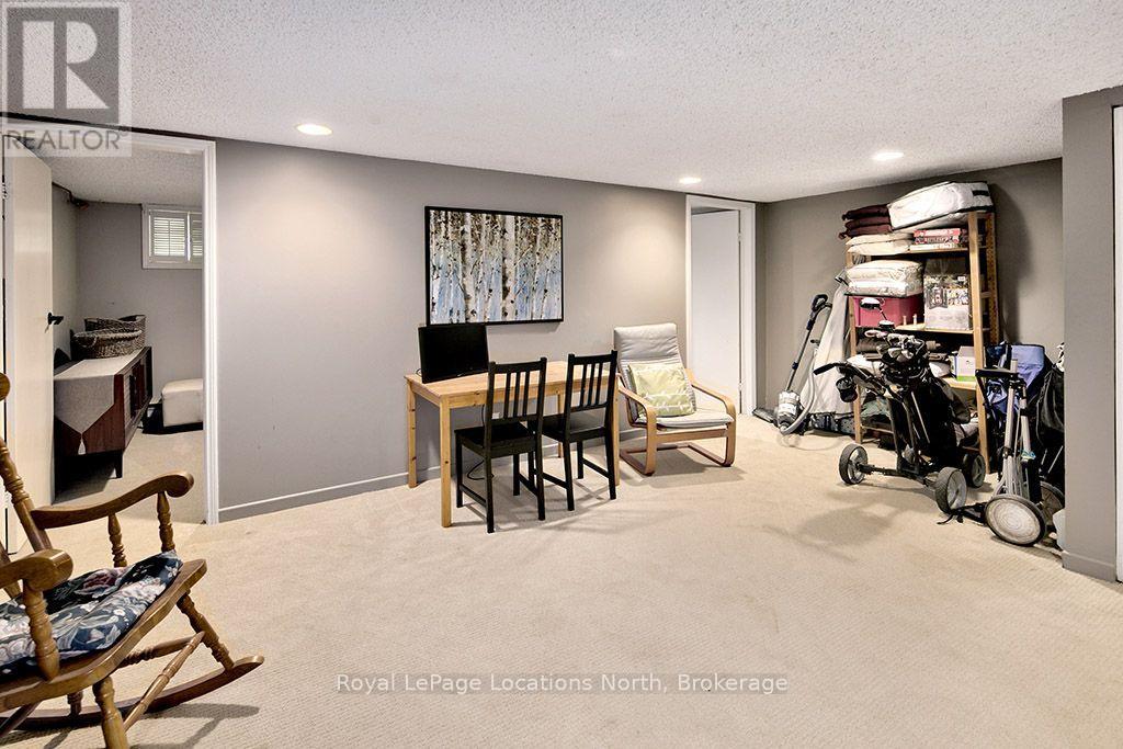 #44 127 ALFRED STREET W - Image 16
