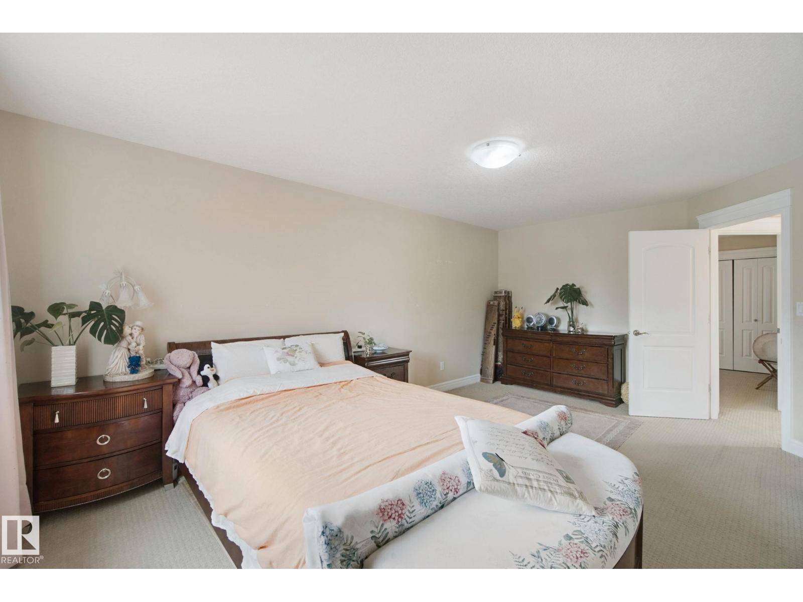 6415 SANDIN CR NW - 32