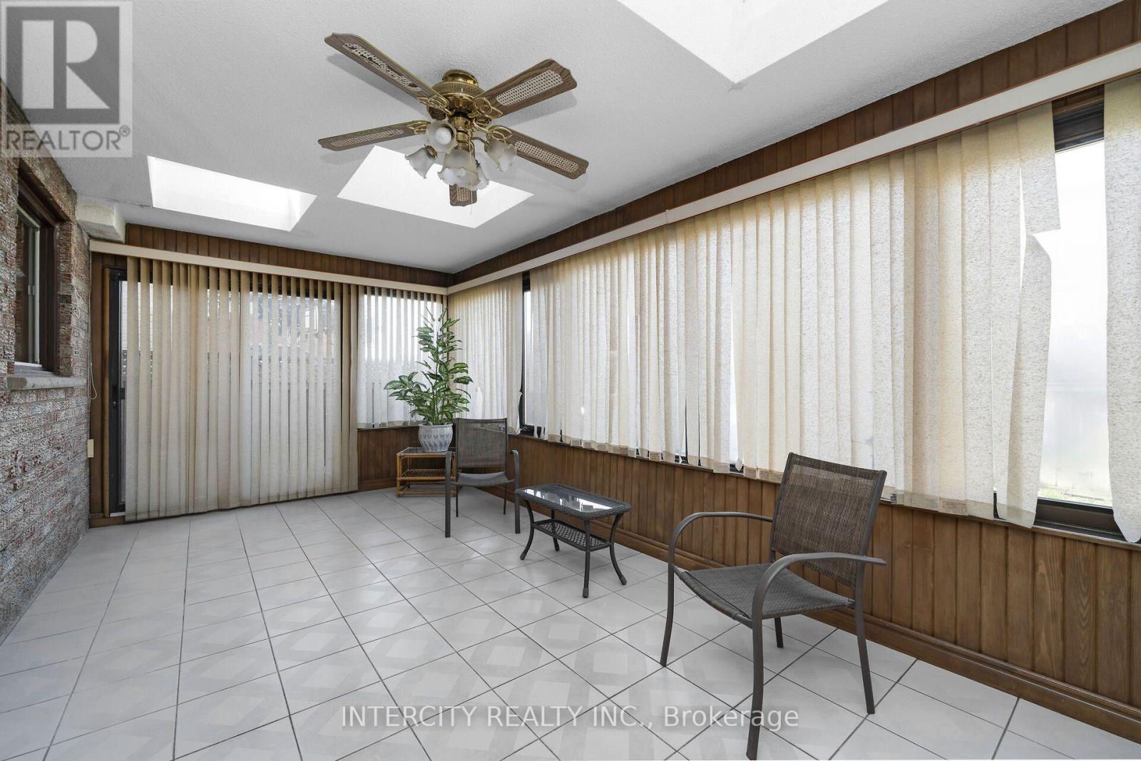 72 CHISWICK AVENUE - 14