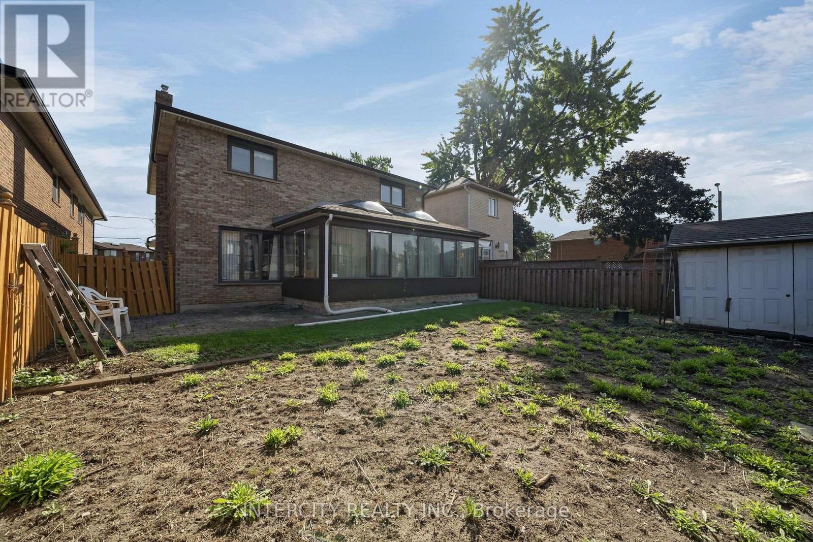 72 CHISWICK AVENUE - 39
