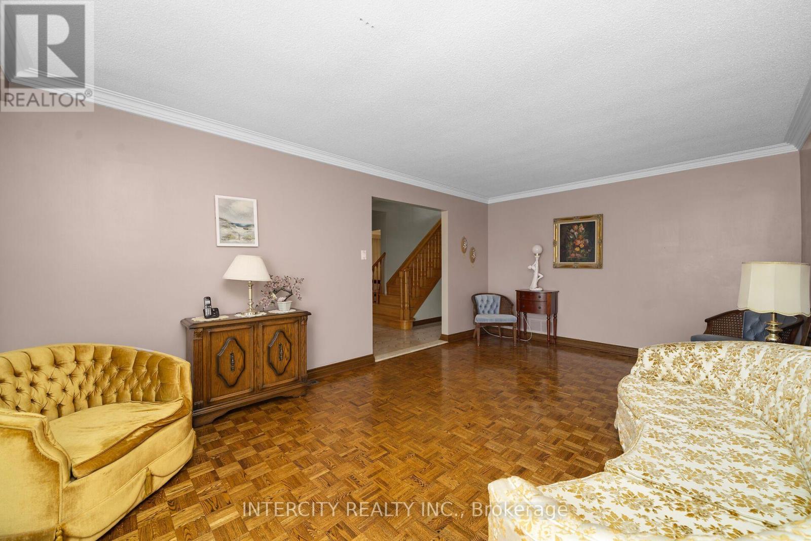 72 CHISWICK AVENUE - 7