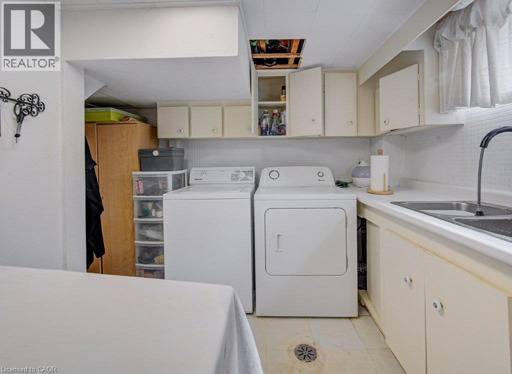 161 E BRIDGEPORT Road E - Image 34