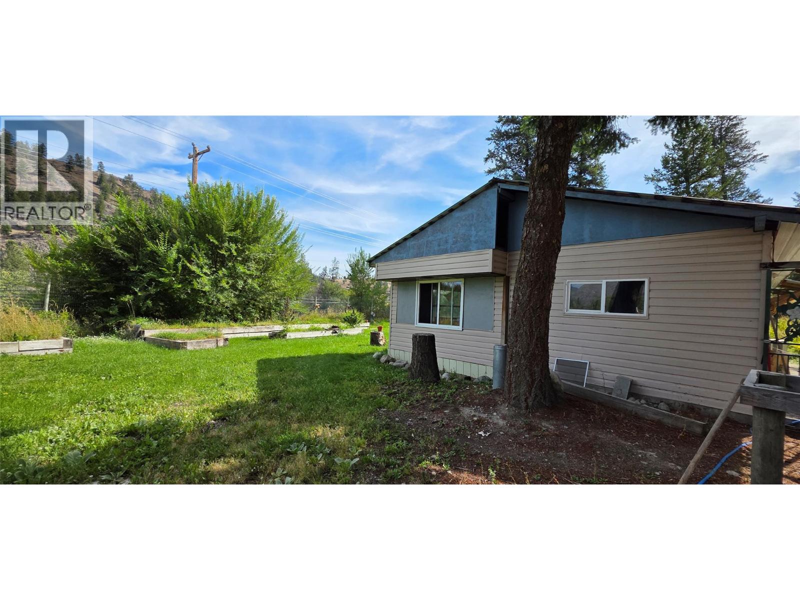 4098 Highway 3 - 4
