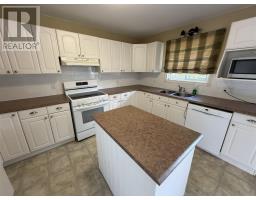 39 Blackwell Rd, Elliot Lake, ON P5A1G4 Photo 18