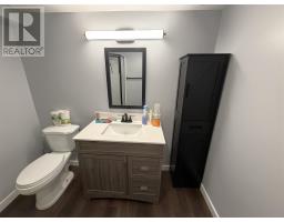 39 Blackwell Rd, Elliot Lake, ON P5A1G4 Photo 34