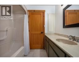 1306 Harrison Way, Gabriola Island, BC V0R1X2 Photo 45