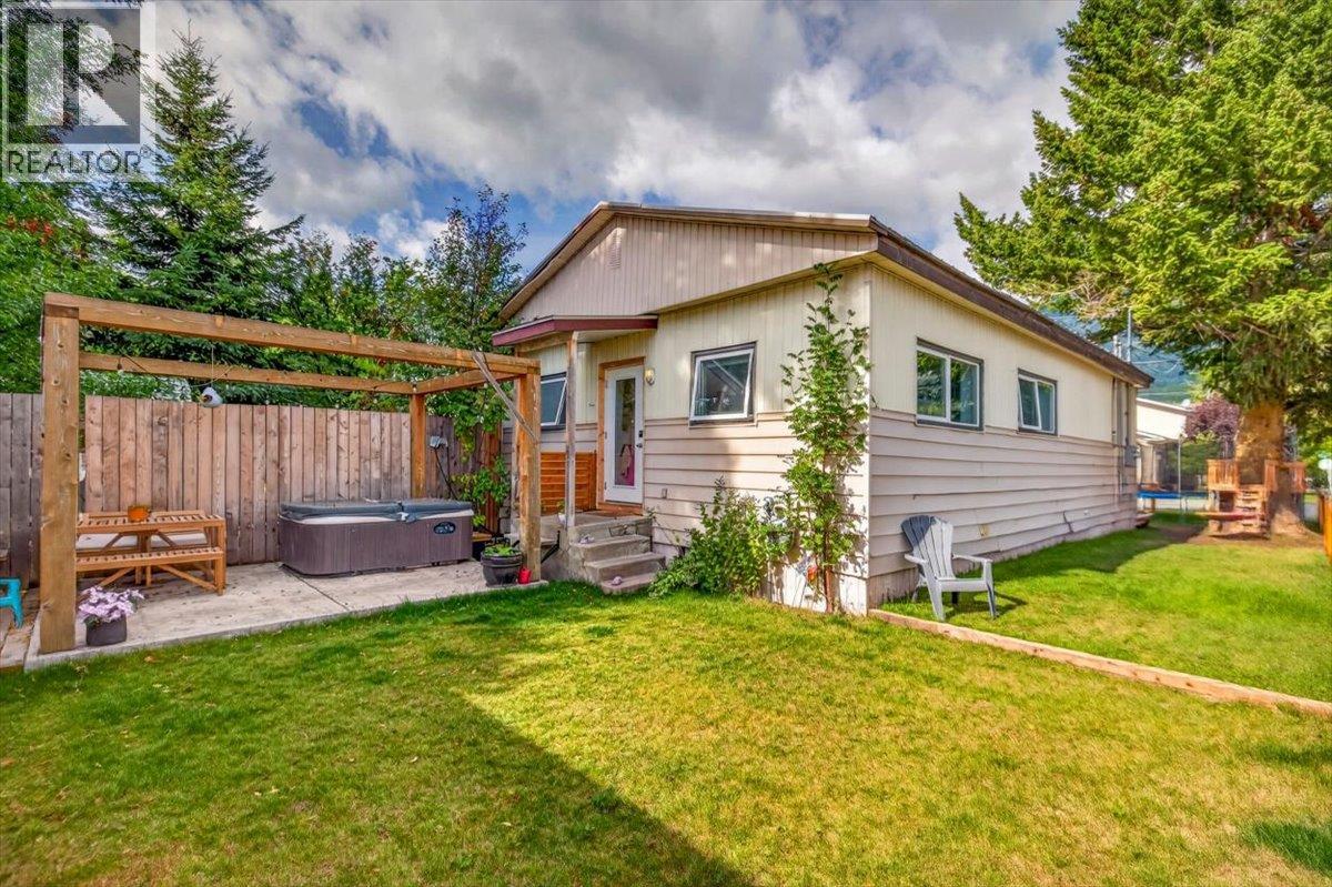 1092 5TH Avenue - Image 32