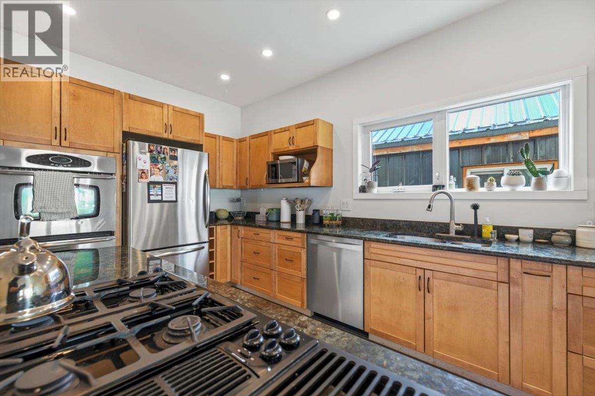 1092 5TH Avenue - Image 14