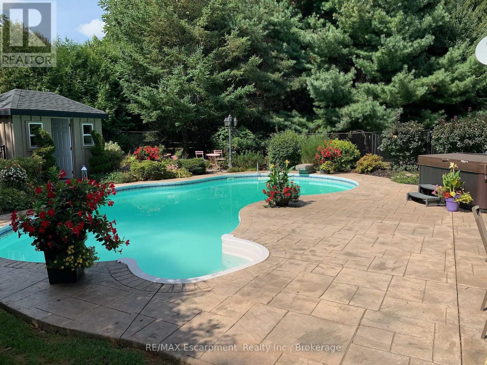 31 ALDER CRESCENT, Pelham (Fenwick) — photo 3