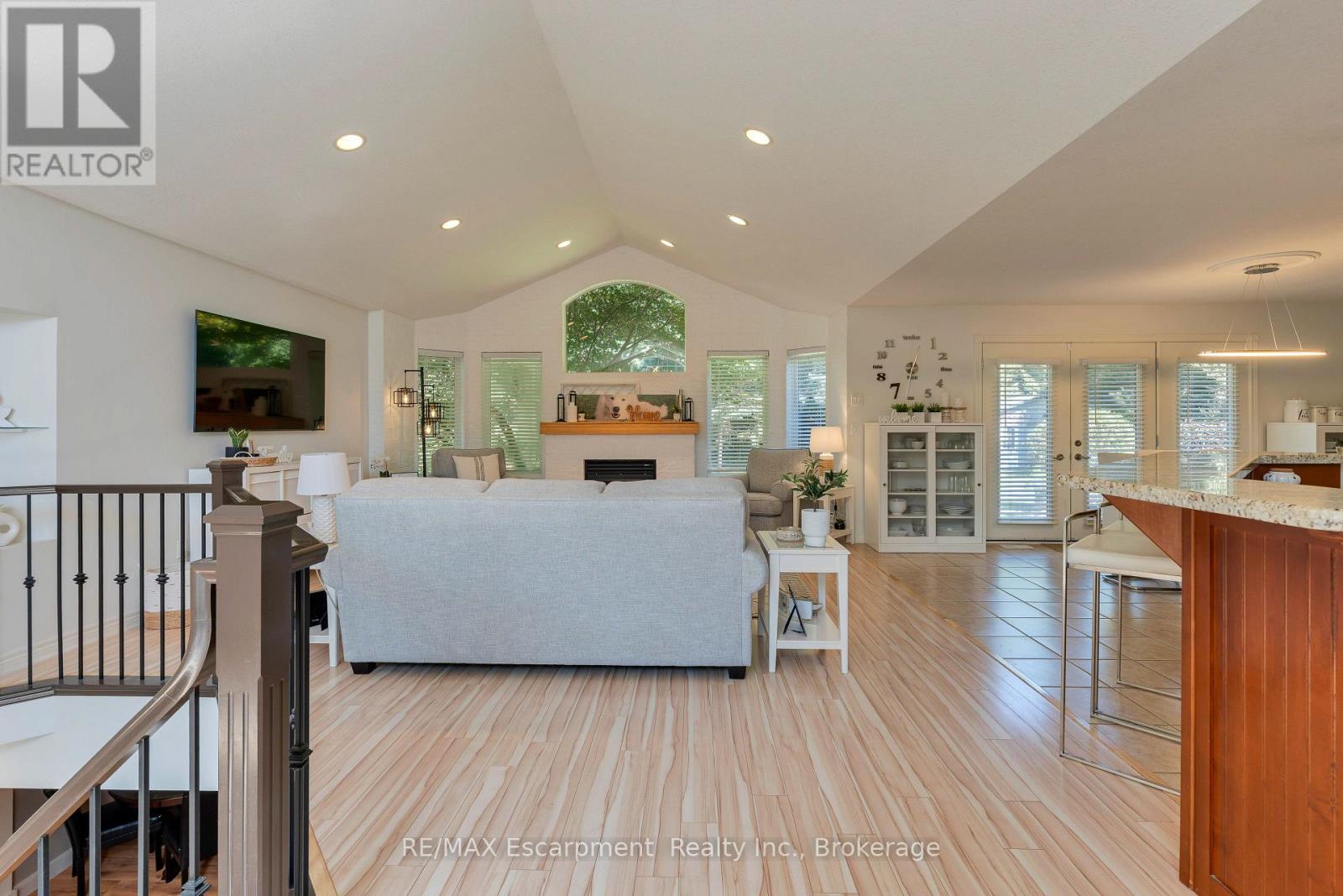 31 ALDER CRESCENT, Pelham (Fenwick) — photo 9